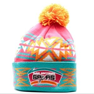 Mitchell & Ness San Antonio Spurs Beanie W Pom